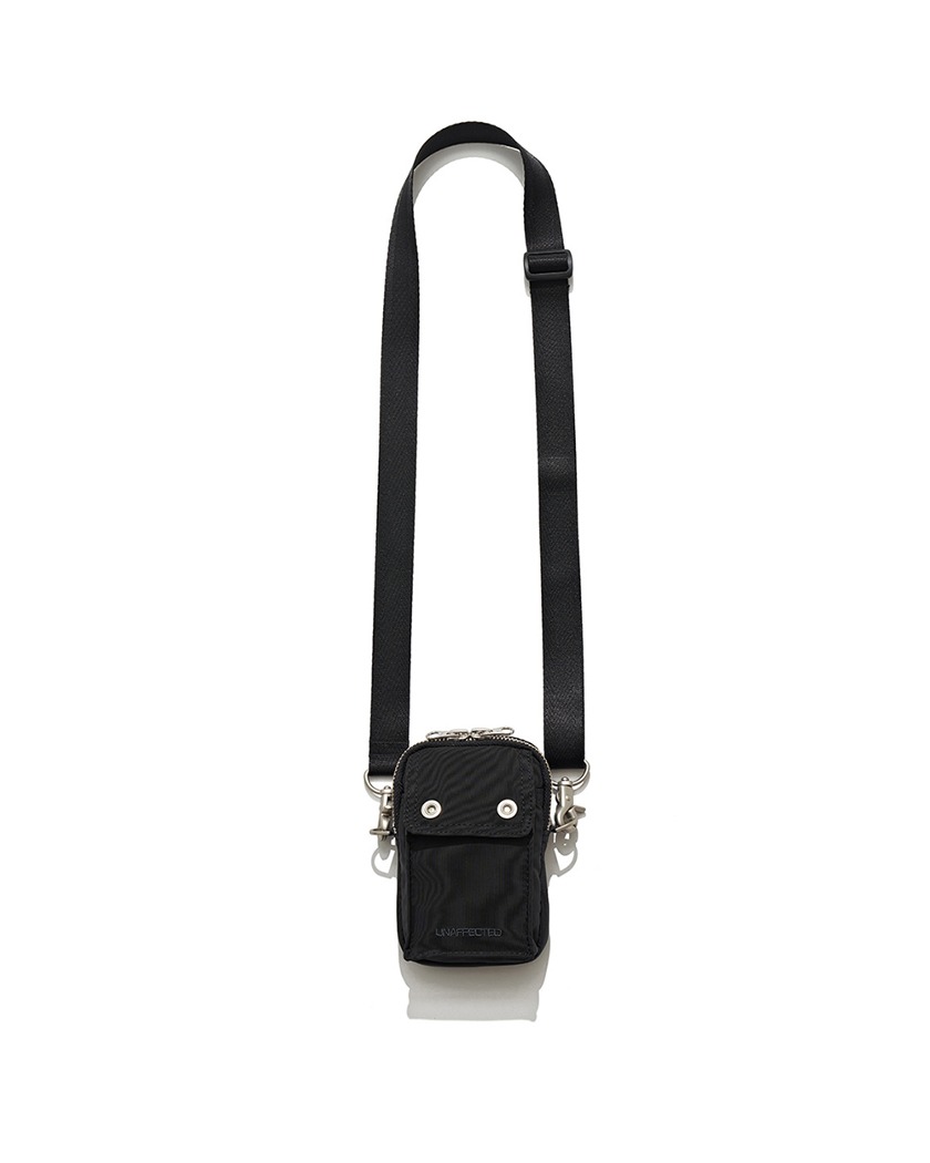 UNAFFECTED MULTI POUCH BAG BLACK